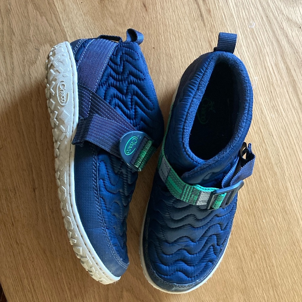 Women’s Chaco Ramble ankle boot size 7 navy blue